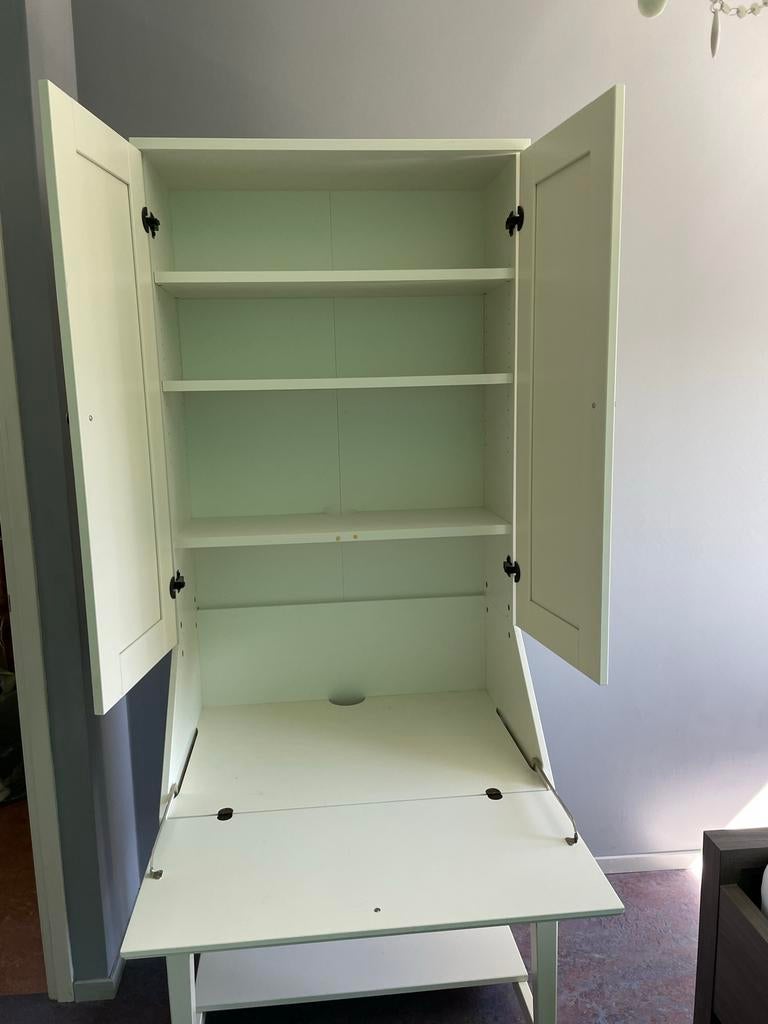 Leuk wit bureautje uit de Hemnes serie van Ikea, Ophalen of Verzenden