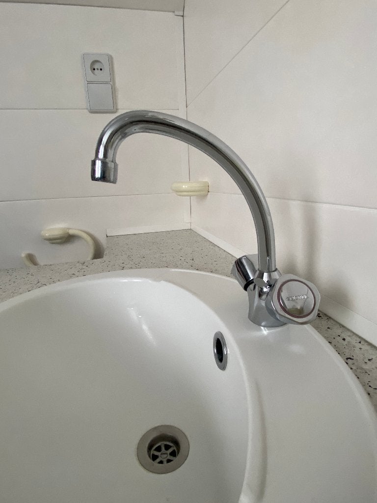 Wastafelkraan koud warm, Ophalen, Gebruikt, Kraan