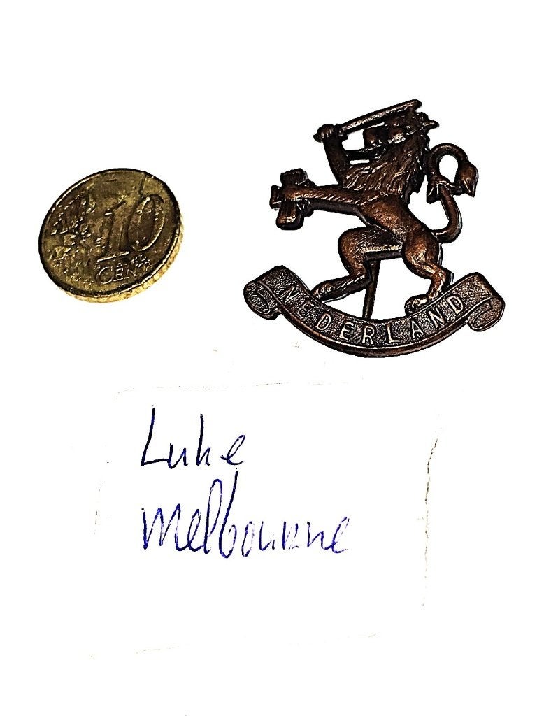 NEDERLANDSE LEEUW EMBLEEM K.N.I.L., Verzamelen, Ophalen of Verzenden, Landmacht, Nederland, Embleem of Badge