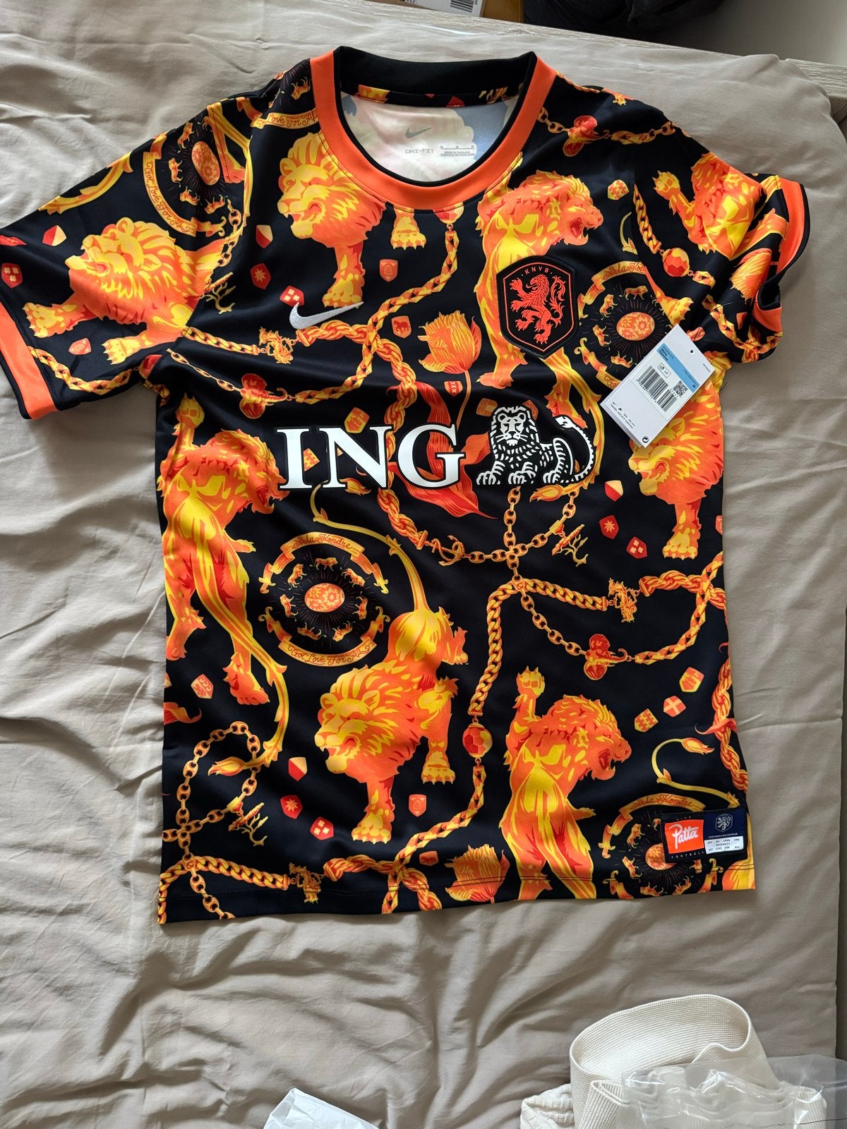 Nike Patta x KNVB Leeuwen van Oranje Voetbalshirt, Nieuw, Ophalen of Verzenden, Voetbal, Meerkleurig