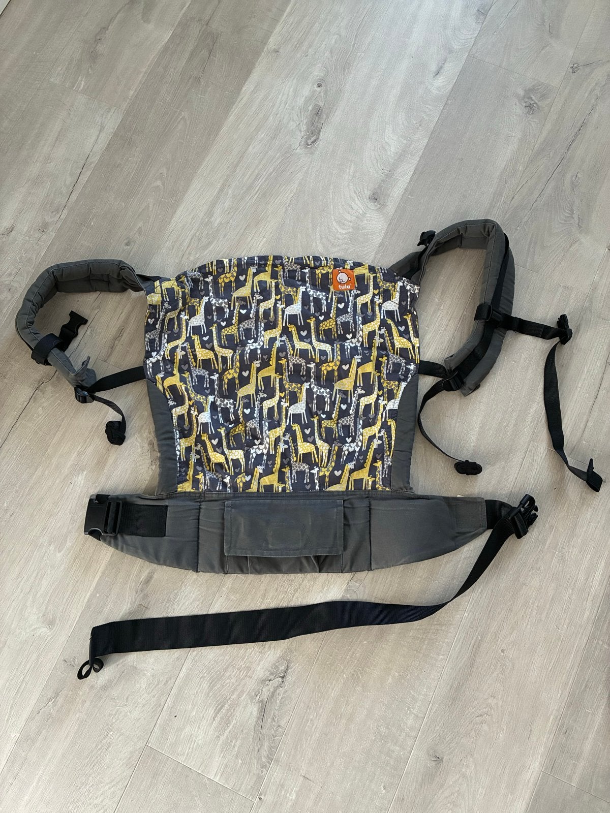 Tula Toddler draagzak met giraffe patroon, Kinderen en Baby's, Overige merken, Gebruikt, Buik of Rug, Ophalen of Verzenden