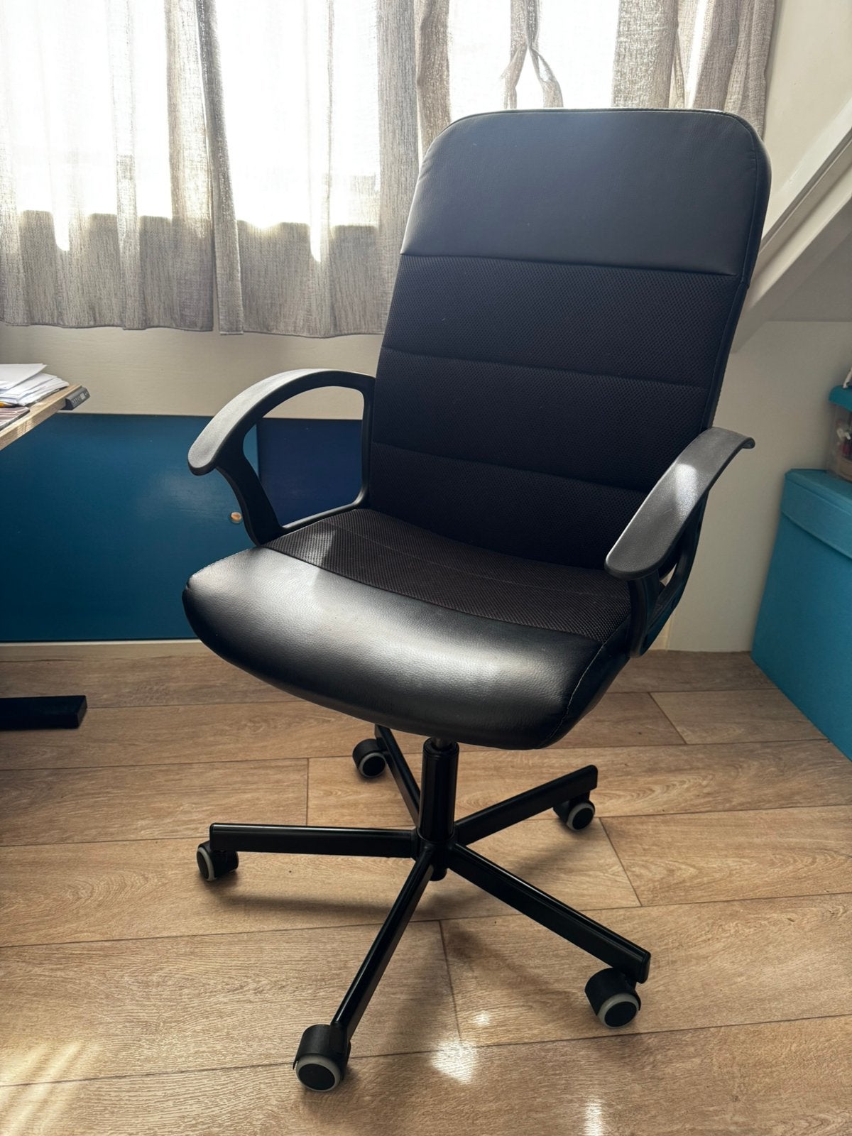 IKEA bureaustoel, Huis en Inrichting, Bureaustoelen, Ophalen, Zo goed als nieuw, Zwart
