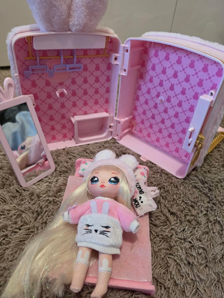 Na na na surprise konijnen tas met inhoud, Ophalen of Verzenden, Zo goed als nieuw, Poppenhuis