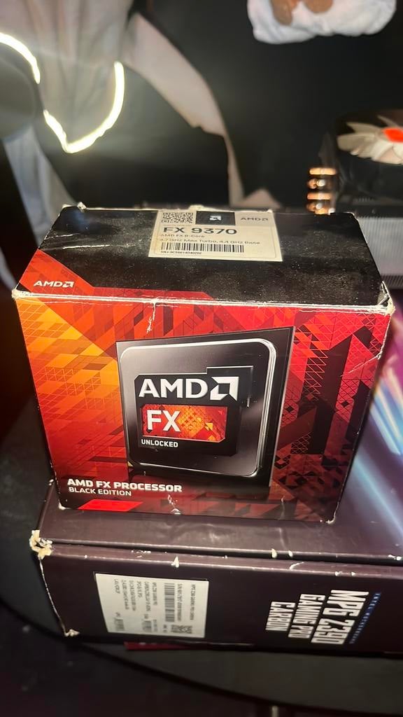 AMD FX-9370 Black Edition 8-core 4.4Ghz Base 4.7Ghz Max AM3+, Computers en Software, Processors, Ophalen of Verzenden, Gebruikt