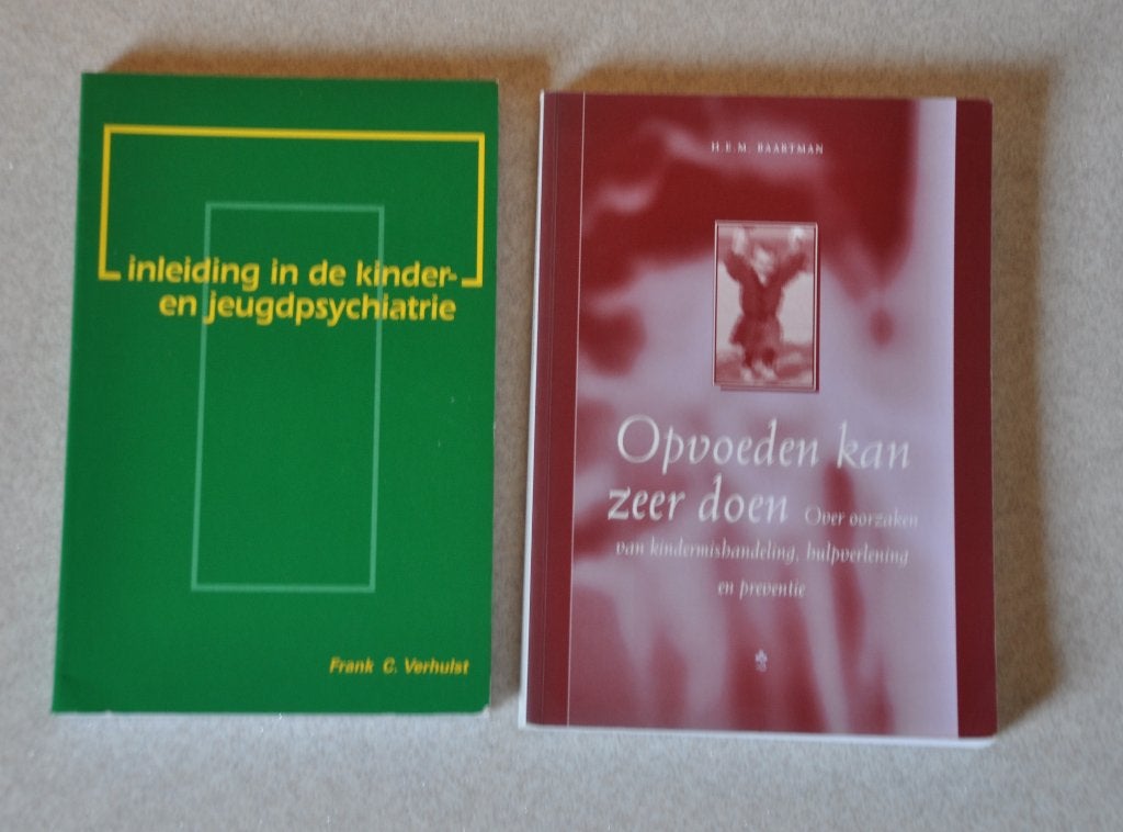 2  Medische  Studiebeoeken  -  Kindergeneeskunde  - z.g.a.n., Diverse auteurs, Ophalen of Verzenden, Alpha, WO