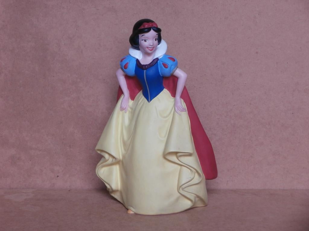 Oud spaarpot Sneeuwwitje poppetje klassiek spaarpotje Disney, Ophalen of Verzenden, Sneeuwwitje of Doornroosje, Gebruikt, Beeldje of Figuurtje
