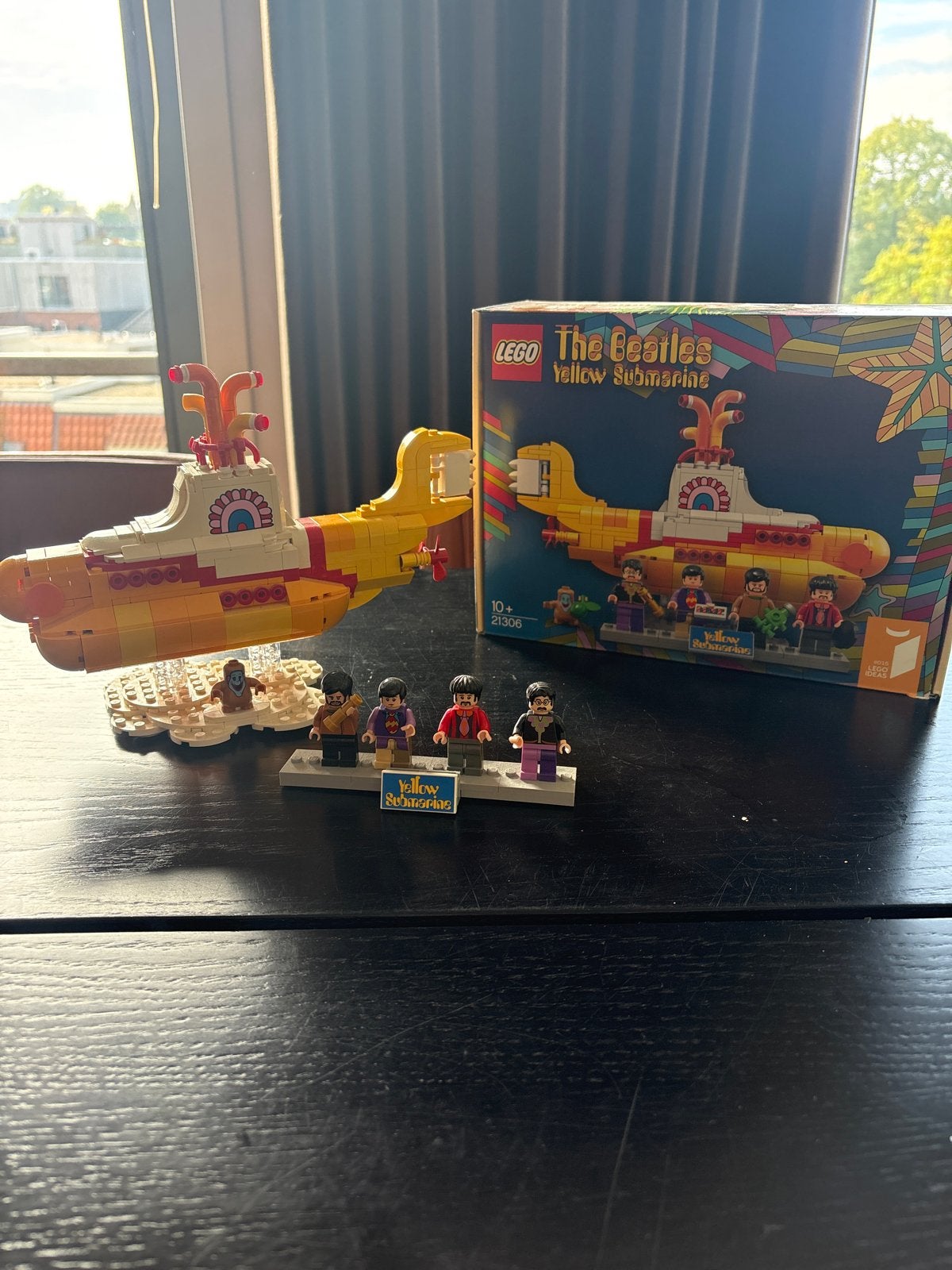 Lego Ideas The Beatles Yellow Submarine 21306, Kinderen en Baby's, Ophalen of Verzenden, Zo goed als nieuw
