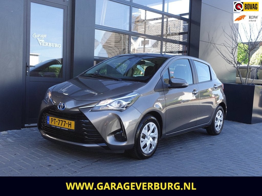 Toyota Yaris 1.5 Hybrid Aspiration (Navi,Camera,Cruise,PDC), Gebruikt, 4 cilinders, 49 €/maand, Origineel Nederlands