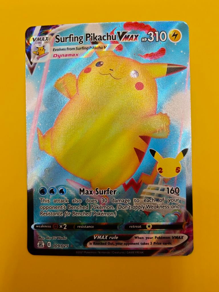 Surfing Pikachu Vmax - Celebrations, Verzenden, Zo goed als nieuw