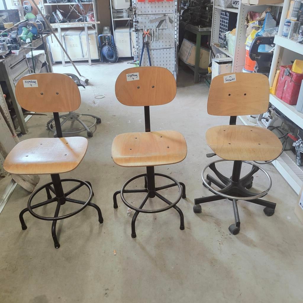 Set van 3 vintage industriële krukken/stoelen, Huis en Inrichting, Stoelen, Ophalen, Gebruikt, Overige kleuren, Drie