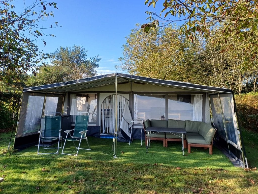 Hobby caravan, voortent, luifel, 2 tentjes + inventaris, Rondzit, 6 tot 7 meter, 1250 - 1500 kg, Tot en met 4