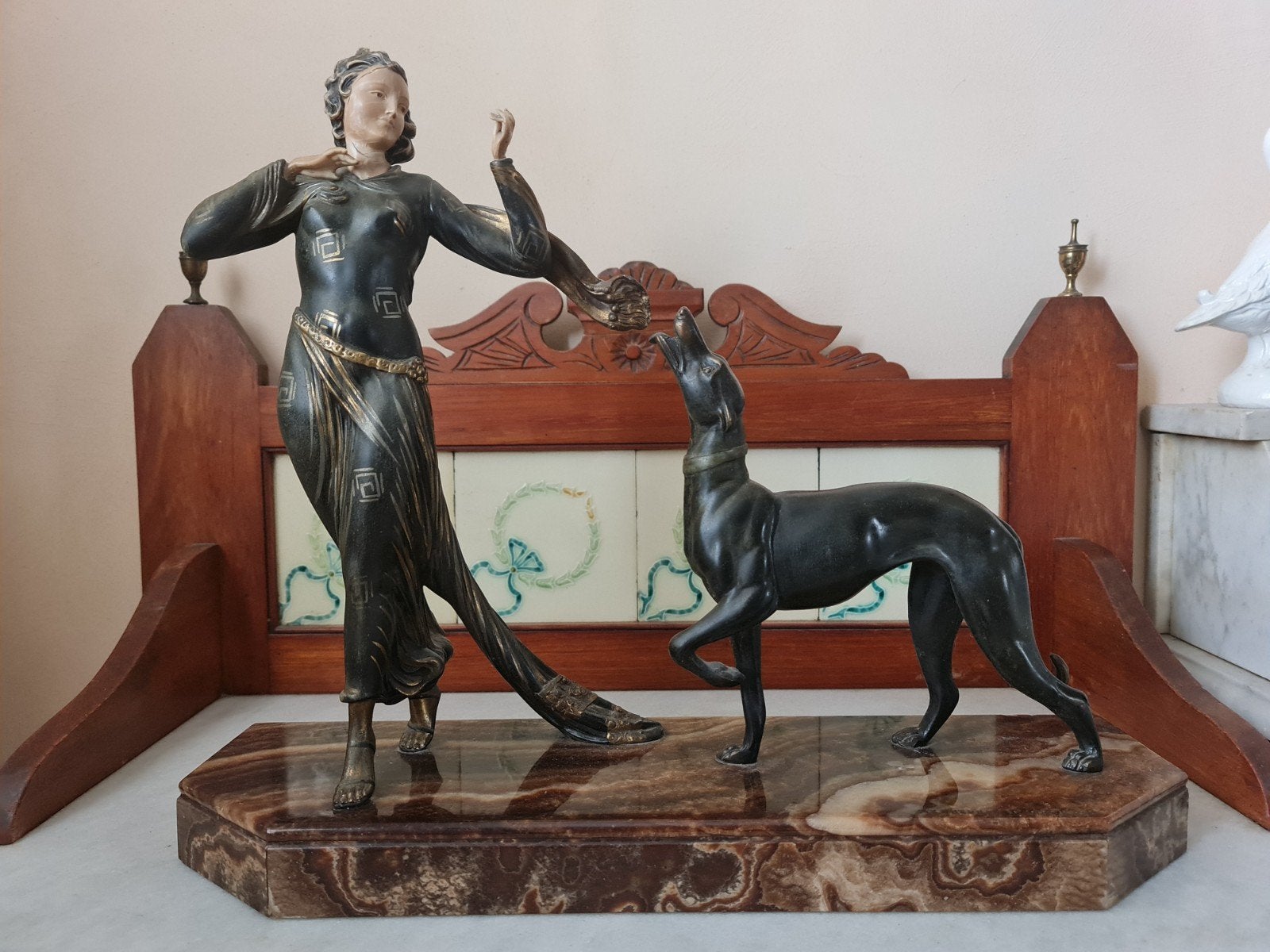 Groot Art Deco sculptuur Menneville et Rochard, Antiek en Kunst, Ophalen, Groep mensen, Art deco, 50 - 100 cm