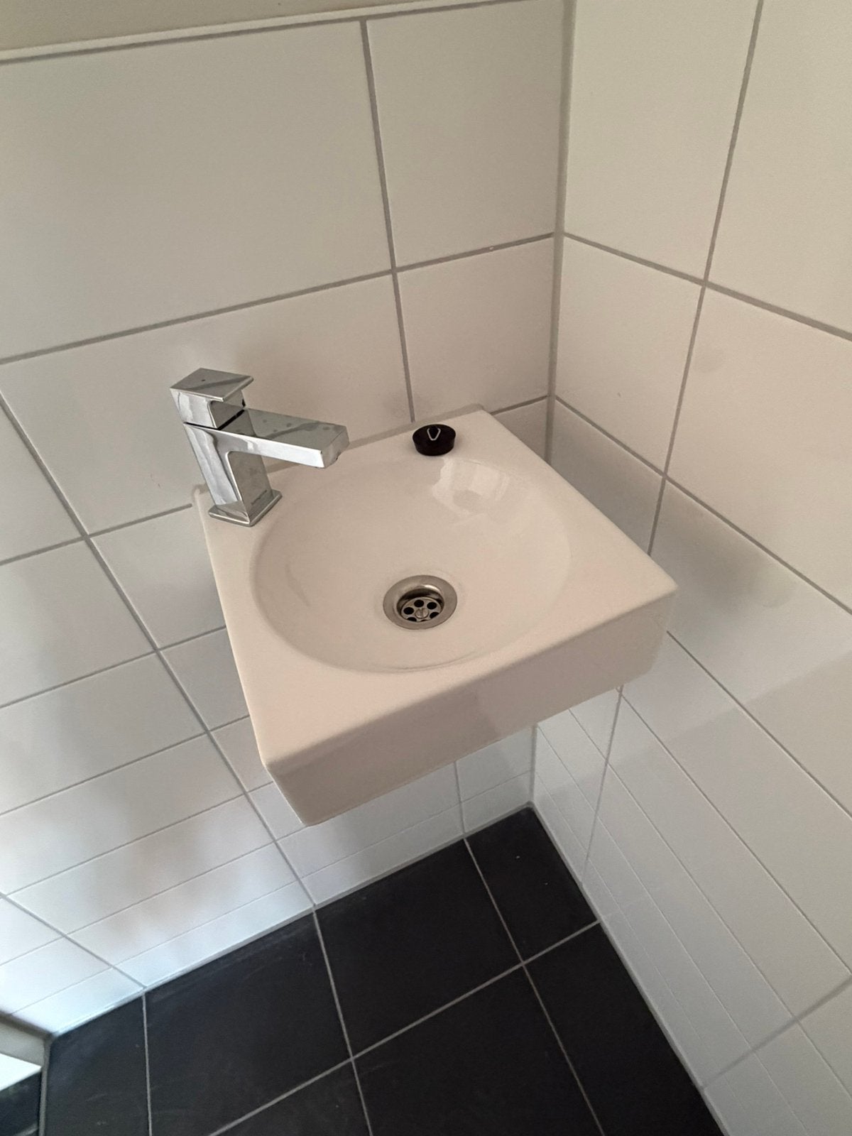 Nieuw waskom 28 x 28 cm incl. kraan, Ophalen, Minder dan 50 cm, Nieuw, Wasbak of Wastafel