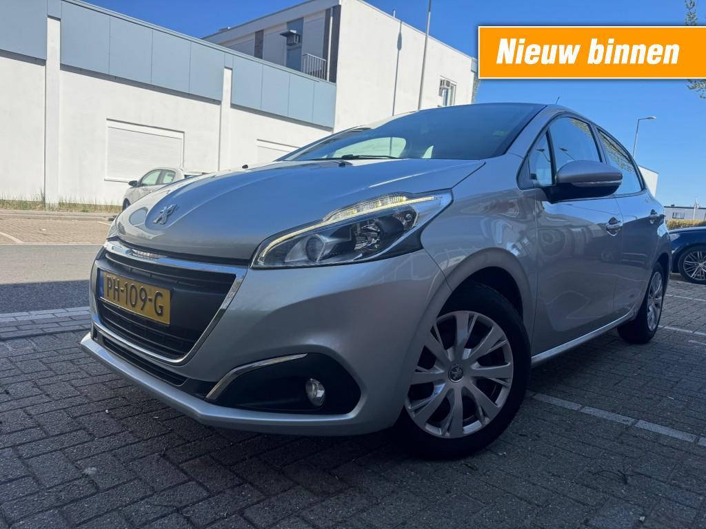 Peugeot 208 1.2 PureTech Blue Lion NETTE AUTO RIJDT GOED NAP, Voorwielaandrijving, Parkeersensor, Gebruikt, 1199 cc
