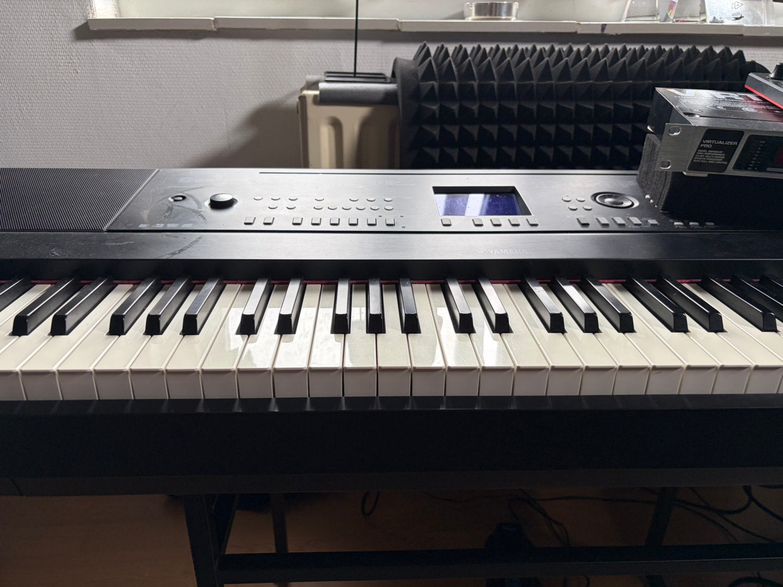 Yamaha Piano | DGX 650, Muziek en Instrumenten, Keyboards, Gebruikt, 88 toetsen, Yamaha, Aanslaggevoelig, Met standaard, Midi-aansluiting