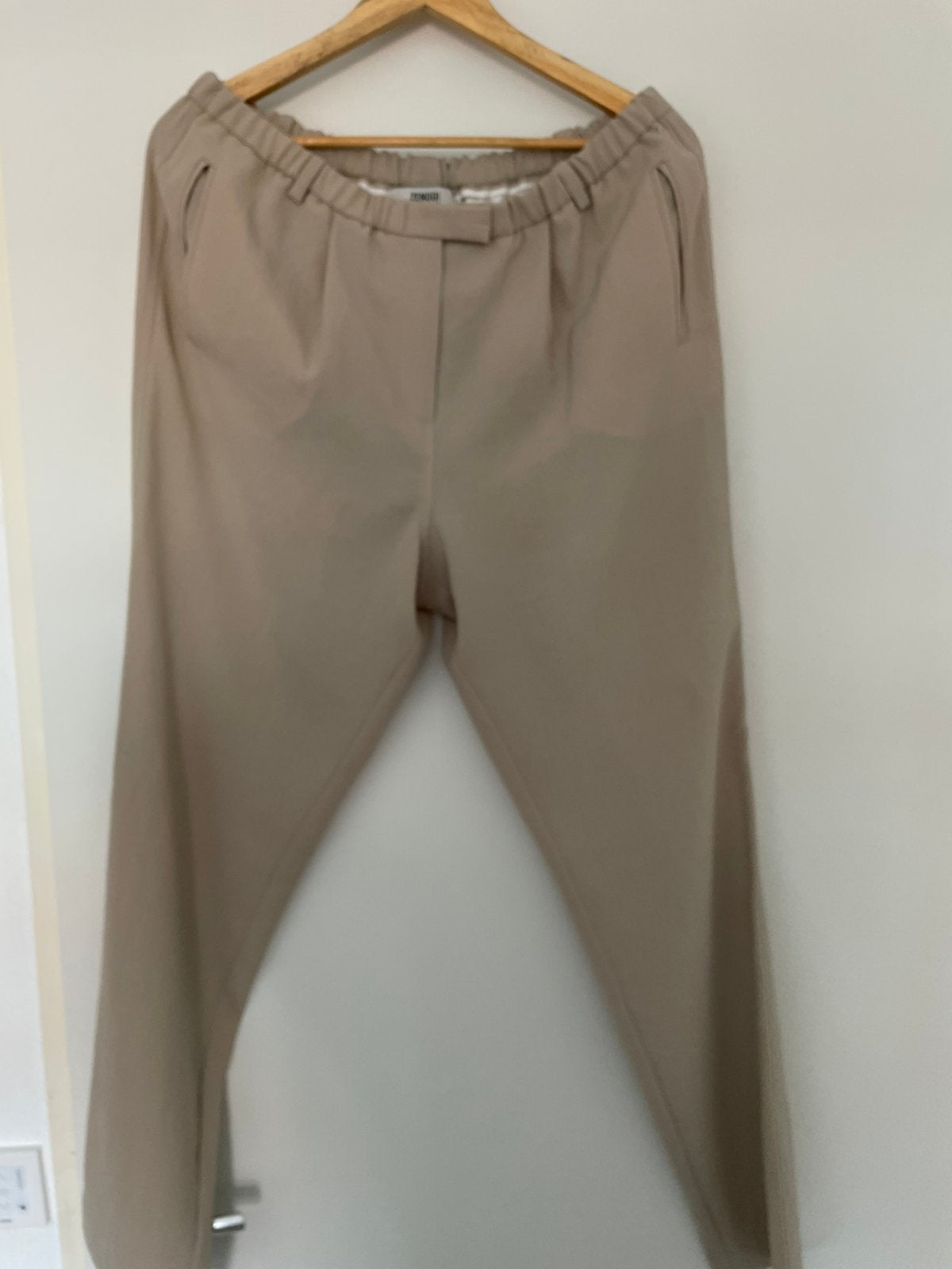 Zenggi 44, Beige, Maat 42/44 (L), Ophalen of Verzenden, Zo goed als nieuw