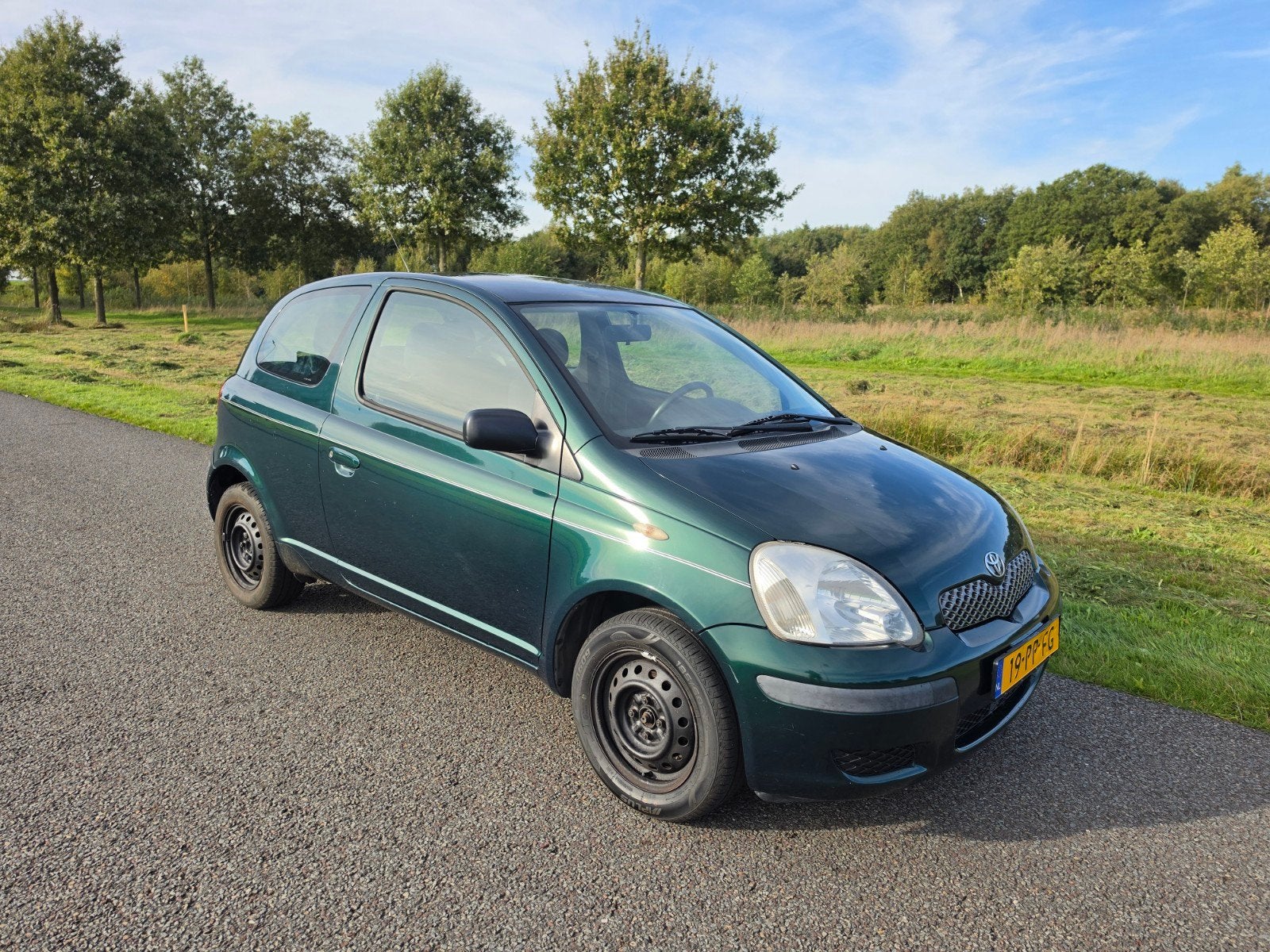 Toyota Yaris 1.0 16V Vvti 3DR Terra 2004 Groen Ni, 31 €/maand, 4 cilinders, 400 kg, 855 kg
