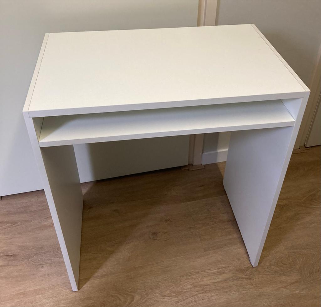 Wit kinderbureautje, Huis en Inrichting, Bureaus, Ophalen, 40 cm, Zo goed als nieuw, Wit
