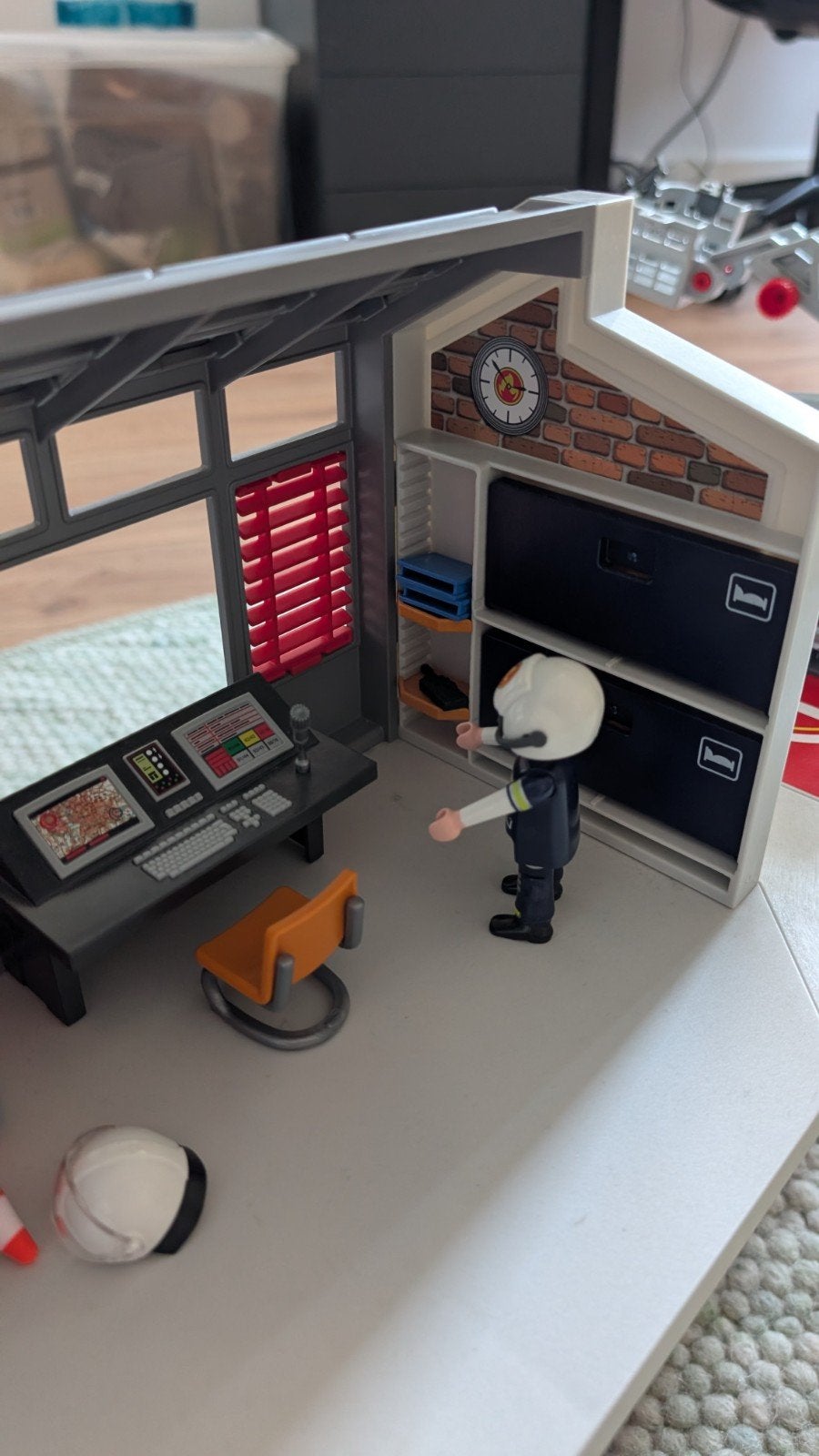 Foto 8 van Playmobil Brandweerkazerne 9462 met Ladderwagen 9463