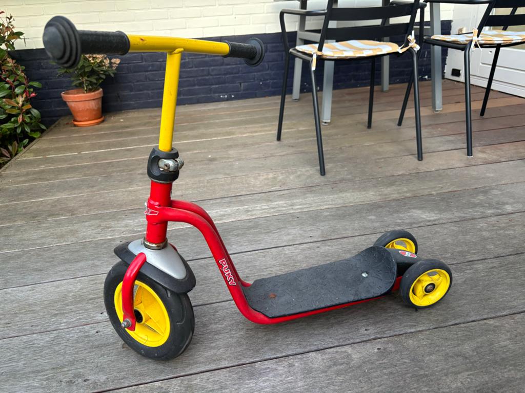 Puky step rood/geel - Ideaal voor jonge kinderen, Fietsen en Brommers, Steps, Ophalen of Verzenden, Gebruikt, Gewone step