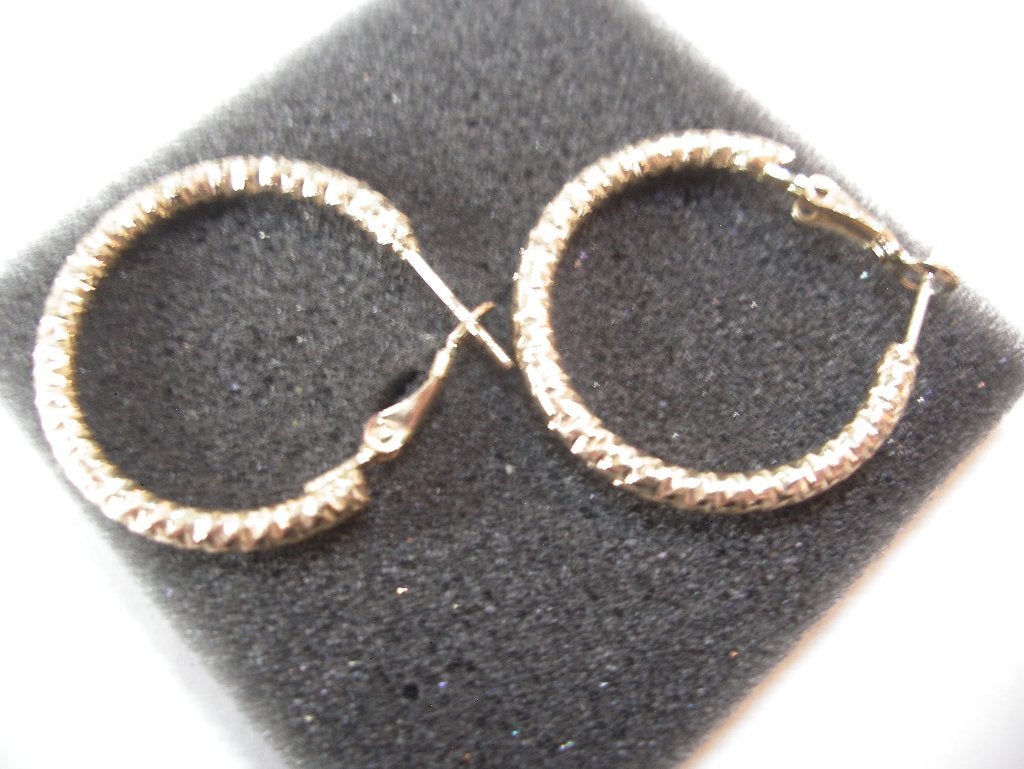 Een paar Goudkleurige Creool Oorbellen, Sieraden, Tassen en Uiterlijk, Antieke sieraden, Ophalen of Verzenden, Overige materialen