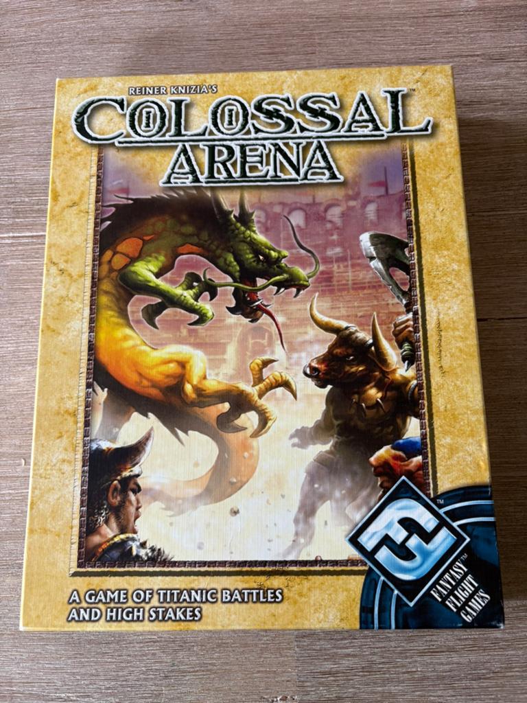 Colossal Arena kaartspel, Hobby en Vrije tijd, Gezelschapsspellen | Bordspellen, Ophalen of Verzenden, Zo goed als nieuw