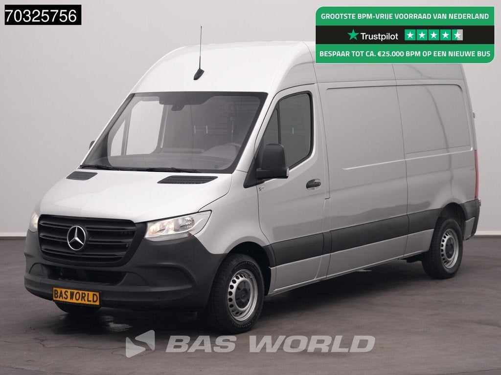 Mercedes Sprinter 215 CDI Automaat 150pk L2H2 MBUX Camera Ai, Auto's, Automaat, Stof, Gebruikt, Euro 6