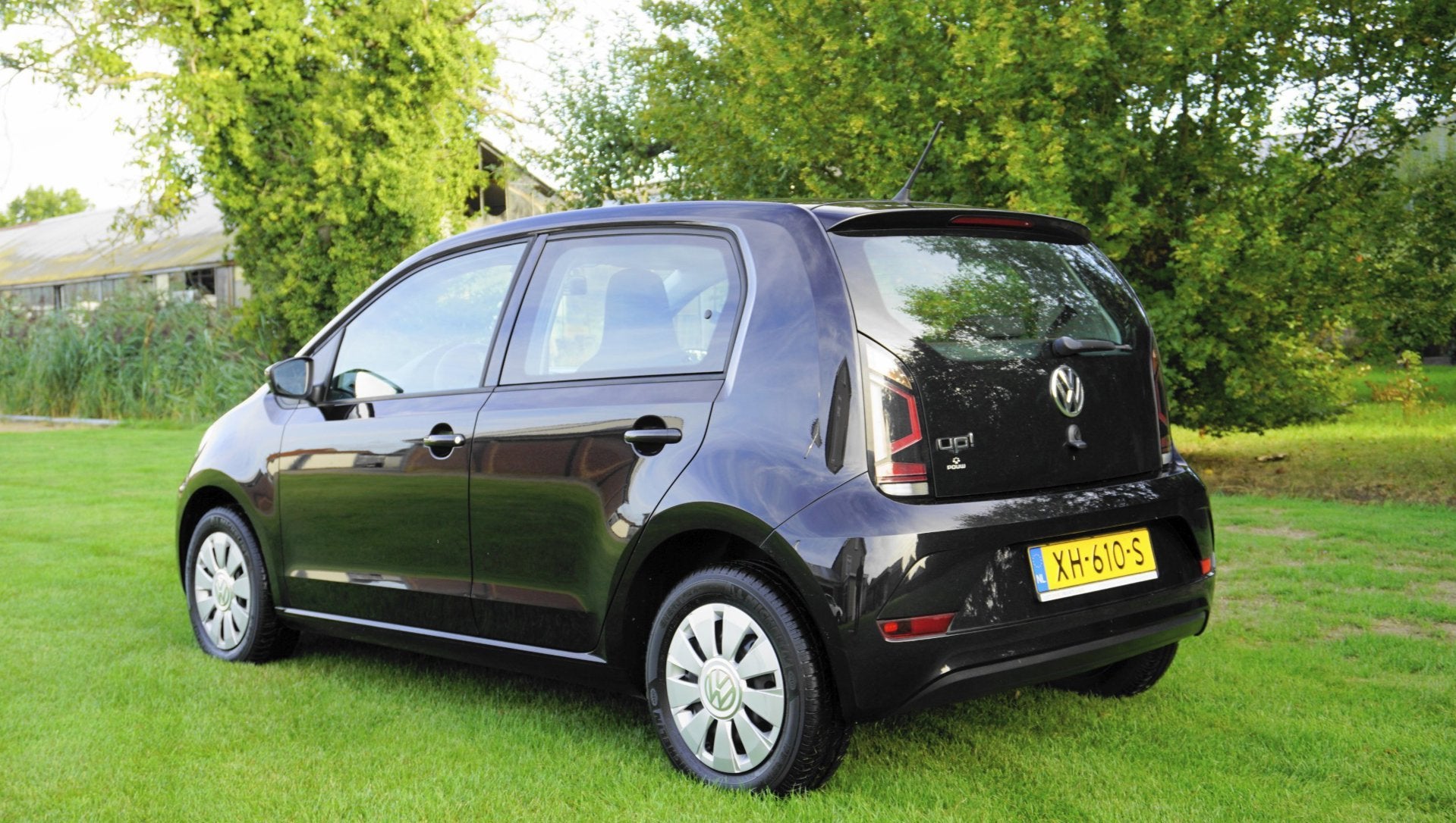 Volkswagen Up! 1.0 BMT move up! 5 drs Airco blue tooth, Voorwielaandrijving, Dealer onderhouden, Stof, Gebruikt