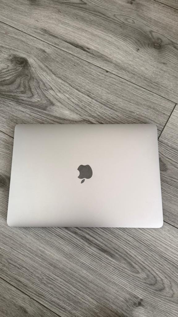 Macbook Air - Retina 13 inch 2019, Computers en Software, Apple Macbooks, 13 inch, Minder dan 2 Ghz, Ophalen of Verzenden, Zo goed als nieuw