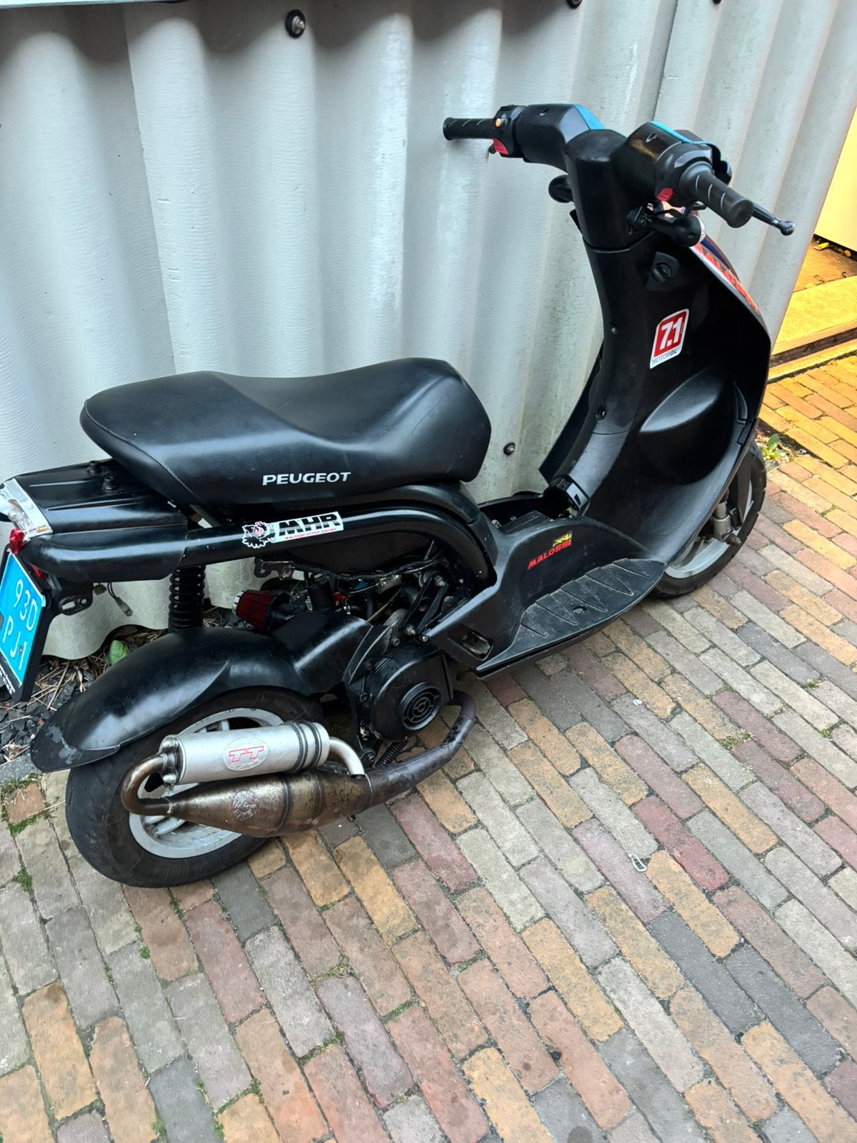 Peugeot ludix met mooie terugloopuitlaat, Fietsen en Brommers, Scooters | Peugeot, Ophalen, Zo goed als nieuw, Tweetakt, Ludix