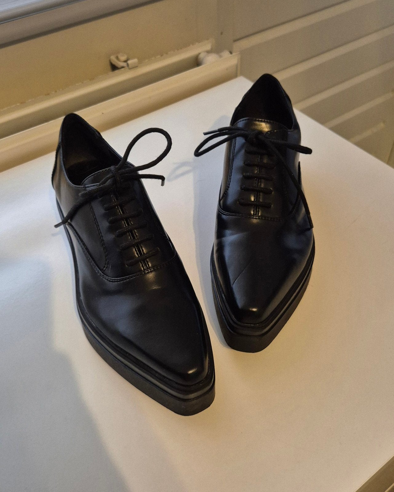 Zwarte veterschoenen met plateauzool, Kleding | Dames, Schoenen, Ophalen of Verzenden, Zo goed als nieuw, Zara, Zwart