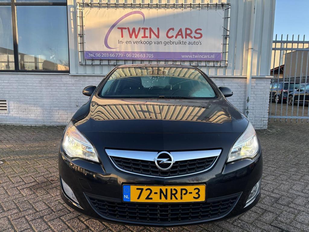 Opel Astra 1.6 Cosmo 5drs automaatbak is defect, Auto's, Euro 5, 680 kg, 4 cilinders, 116 pk