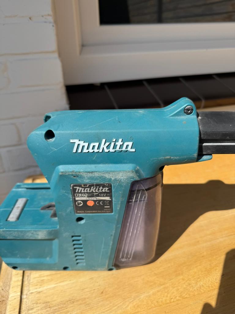 Makita DX02 18V Stofafzuigsysteem – Professionele Kwaliteit, Ophalen of Verzenden, Zo goed als nieuw, Boor- en/of Breekhamer