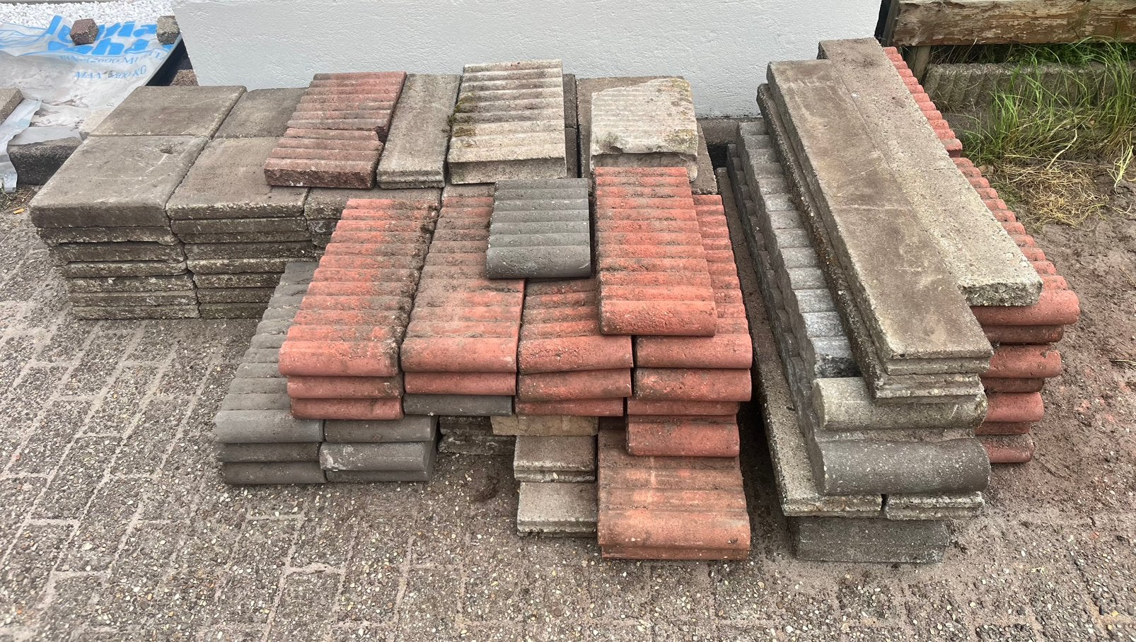 Gratis tuintegels en bestrating, Tuin en Terras, Ophalen, Gebruikt, Beton, Terrastegels