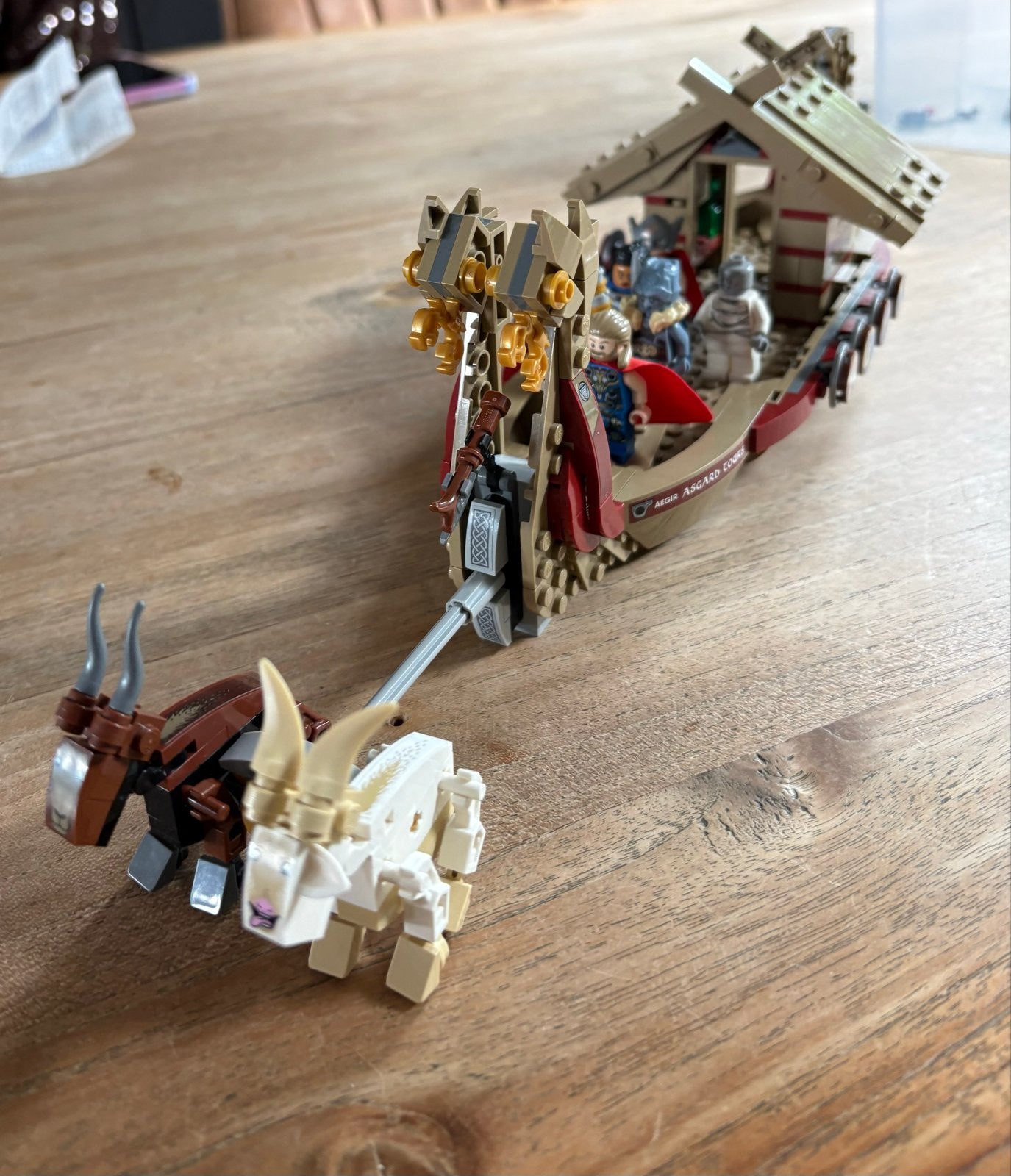 LEGO Marvel Thor's Nieuwe Asgard (76208) - Compleet met doos, Ophalen of Verzenden, Zo goed als nieuw, Overige merken