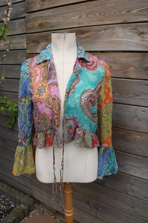 Kleurrijke bolero mt M/L Vaste prijs, Ophalen of Verzenden, Zo goed als nieuw, Maat 38/40 (M), Overige kleuren