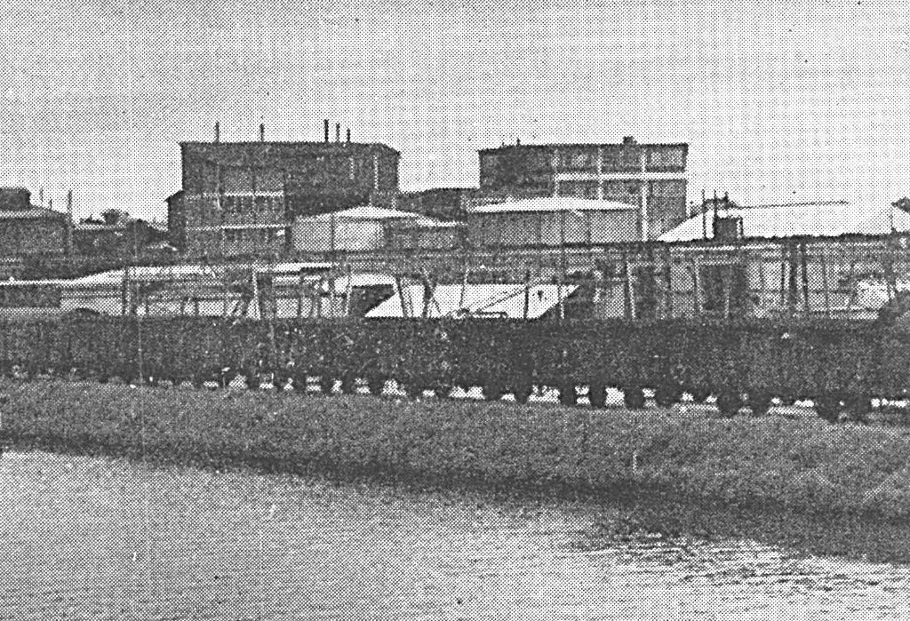 948902	Hengelo	O 1945 Binnenvaartschip	Kon N Zoutindustrie, Ophalen of Verzenden, 1940 tot 1960, Ongelopen, Overijssel