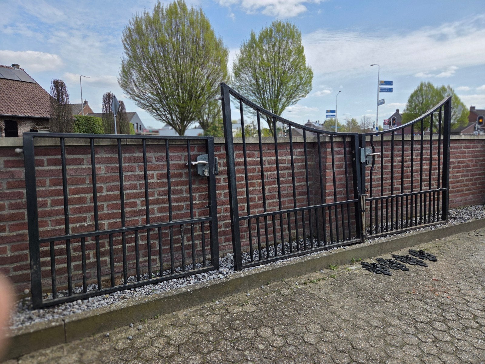 Dubbele en enkele poort, Tuin en Terras, Ophalen, IJzer, 200 cm of meer, Draaipoort