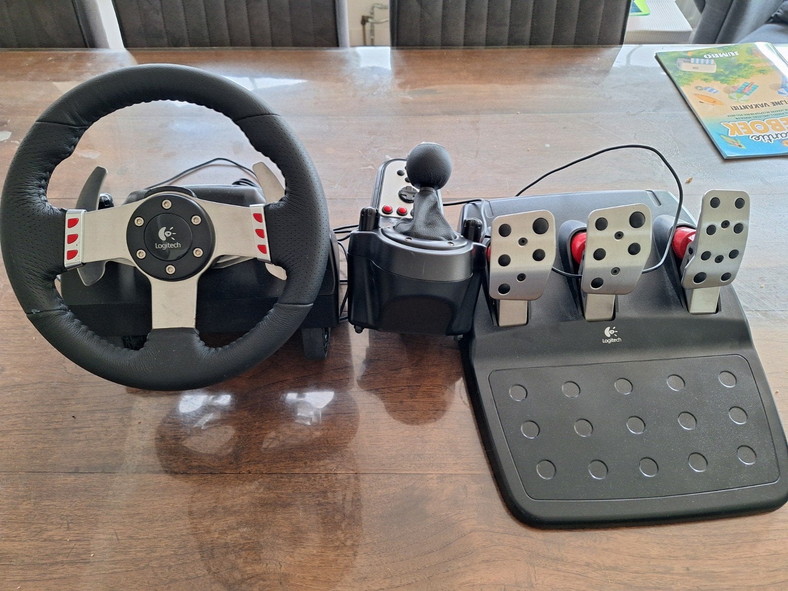 Logitech G27 Racing Wheel met Shifter en Pedalen, Spelcomputers en Games, Ophalen, Racestuur, Gebruikt, Force feedback