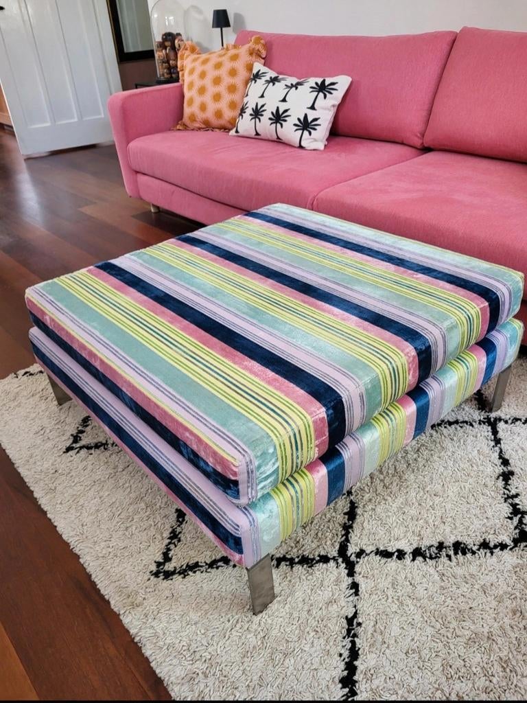 Footstool hocker Designers guild streep dessin, Ophalen, Gebruikt, Vierkant, 75 tot 100 cm