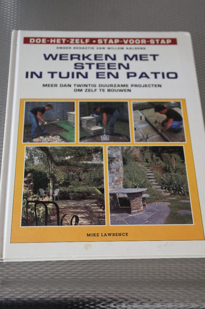 werken met steen in tuin en patio, Ophalen of Verzenden, Gelezen, Tuinieren en Tuinplanten