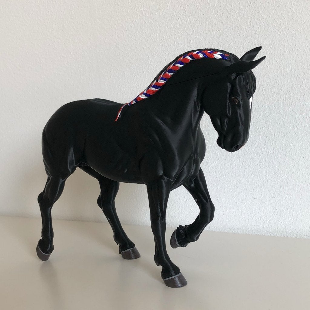 Trekpaard 25 – ingevlochten manen rechts, Ophalen of Verzenden, Nieuw
