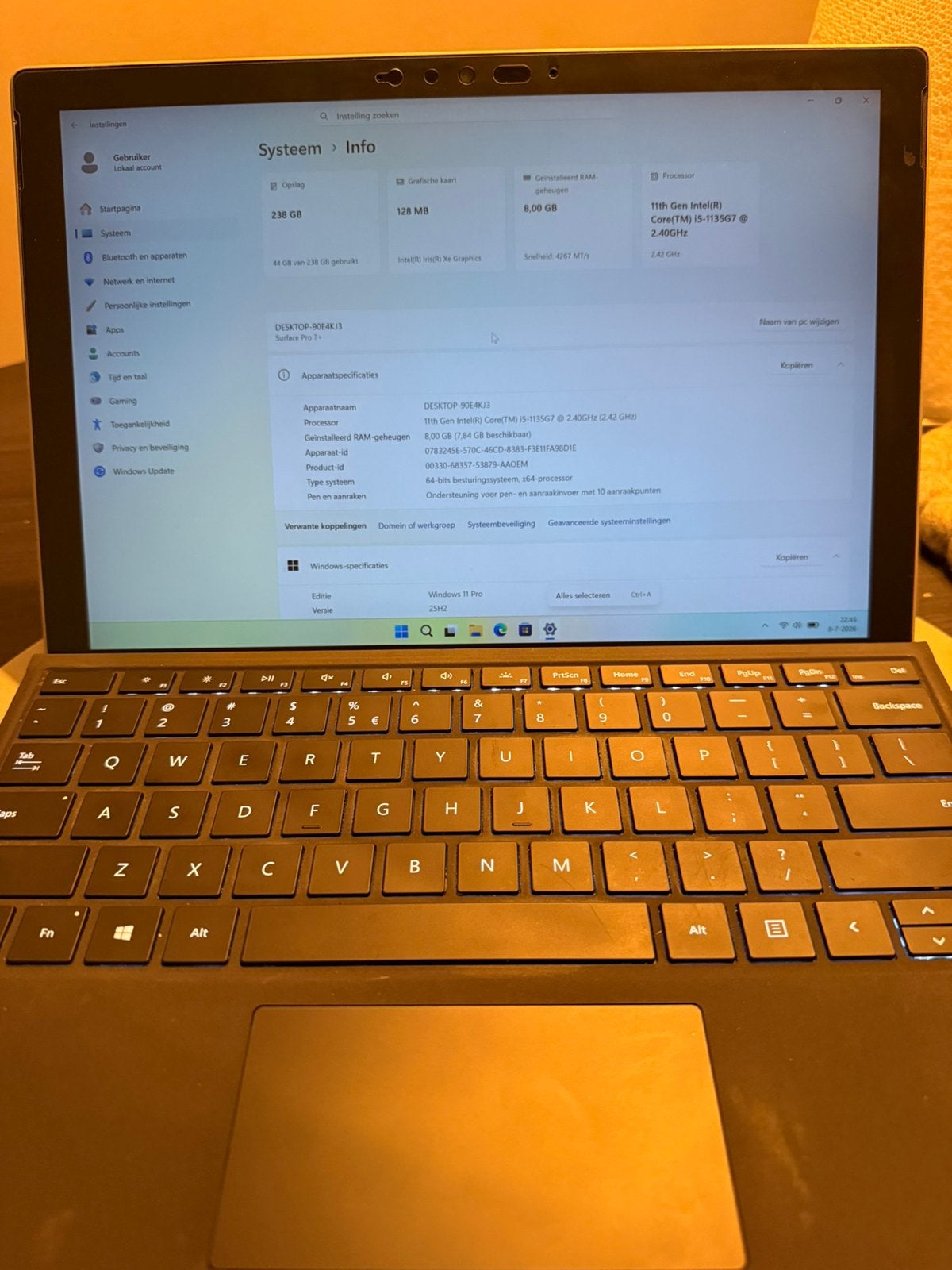 Microsoft surface 7+ pro, Ophalen, Zo goed als nieuw, 13 inch, 2 tot 3 Ghz