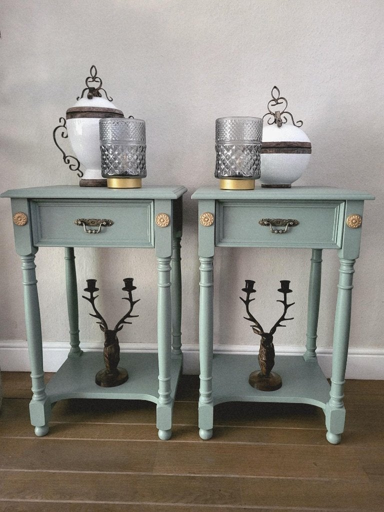 2 schitterende hoge Franse antique green nachtkastjes, Ophalen, Minder dan 45 cm, Nieuw, 70 cm of meer