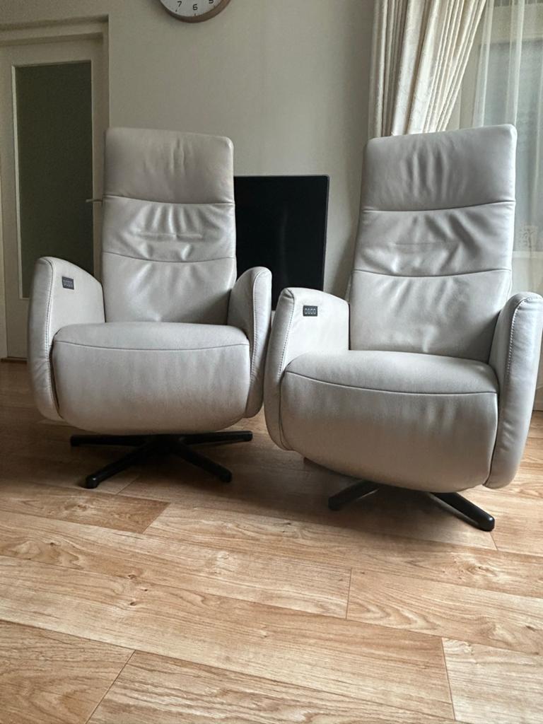 2x Leren sta op Relaxfauteuils - Elektrisch Verstelbaar, Gebruikt, Twee, Overige kleuren, Leer