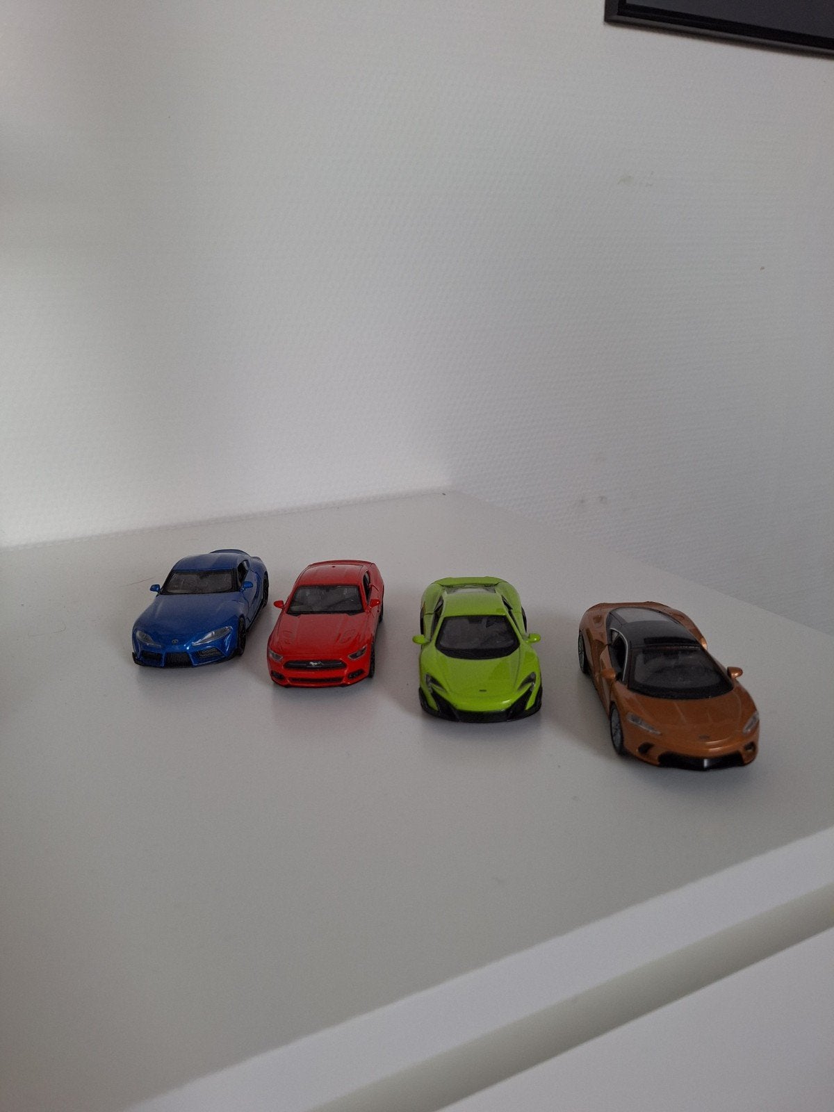 Model auto's 2 Mclaren, Mustang en Supra schaal 1:24, Hobby en Vrije tijd, Modelauto's | 1:24, Ophalen of Verzenden, Zo goed als nieuw