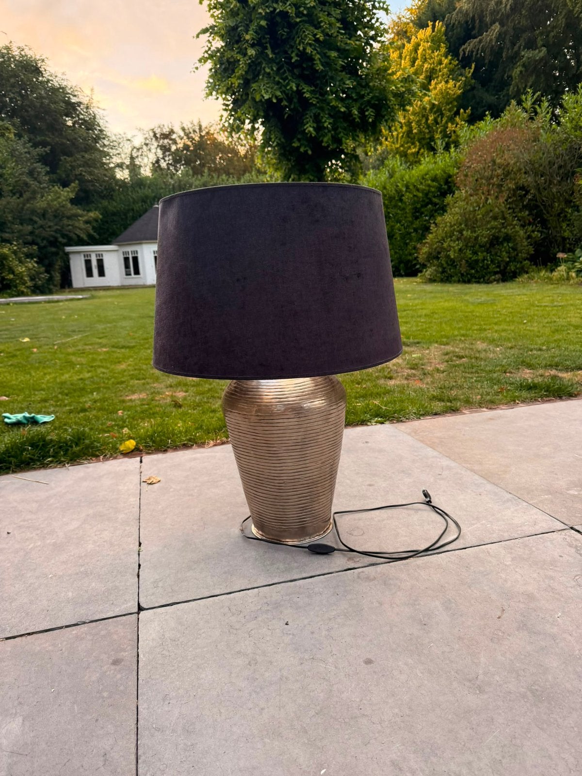 Mooie grote stijlvolle Rofra wonen lamp zwart velourse kap, Huis en Inrichting, Ophalen, Zo goed als nieuw, Overige materialen