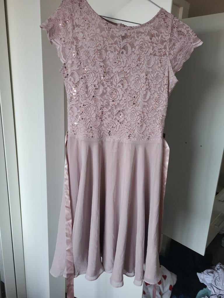 Mooie Roze Jurk Maat 38 met Kant en Pailletten, Maat 38/40 (M), Ophalen of Verzenden, Roze, Gedragen