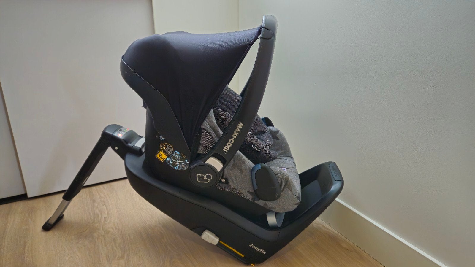 Maxi-cosi incl  2wayfix, Kinderen en Baby's, Ophalen, 0 t/m 18 kg, Afneembare rugleuning, Zo goed als nieuw