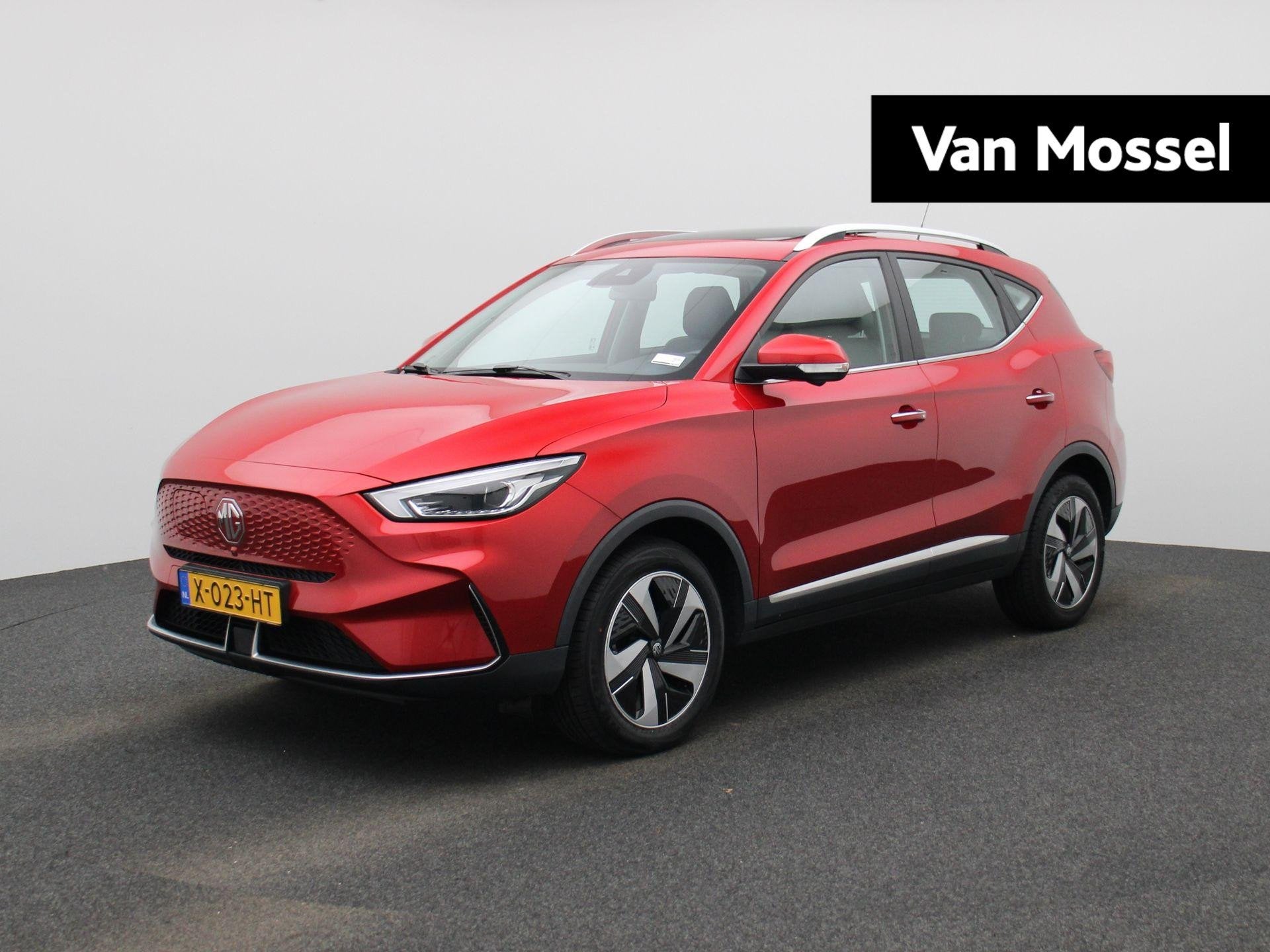 MG MG ZS EV EV Long Range Luxury 70 kWh, Auto's, Gebruikt, ZS, Verwarmde buitenspiegels, Origineel Nederlands